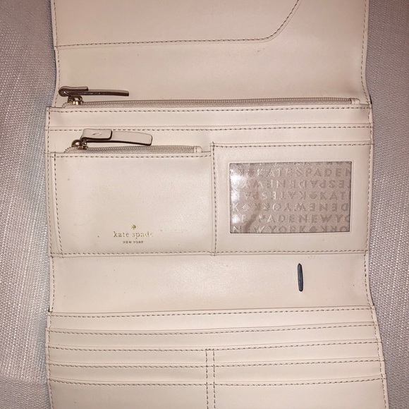 Large Kate Spade Wallet - Picture 4 of 5